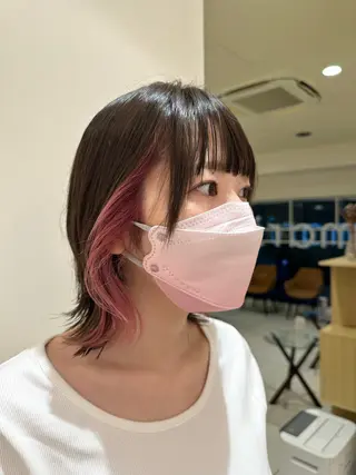 ショート カラー タイトボブ個性派カラ ーAKANEのヘアスタイル