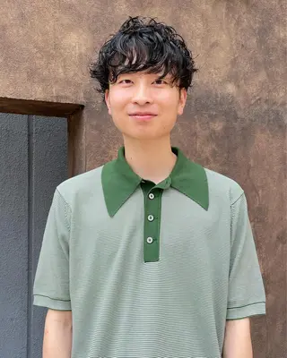 パーマ メンズ 髪質改善美容師 🪽YOSSYのヘアスタイル