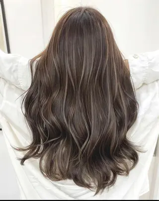 ロング カラー VOGUE LOGIC所属・ヴォーグロジック CHISAのヘアスタイル