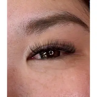 マツエク・マツパ 自まつ毛改善サロンHYGGE青葉台所属・mami saijoのマツエク・マツパデザイン