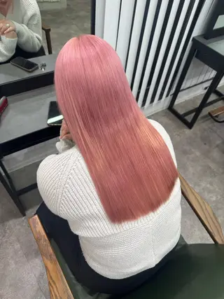 ロング カラー ハイトーン/ピンク カラー/めい🎀のヘアスタイル