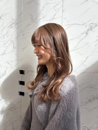 ロング miu /透明感カラーのヘアスタイル