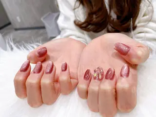 ネイル リスブラン AYUMI 🍎のネイルデザイン