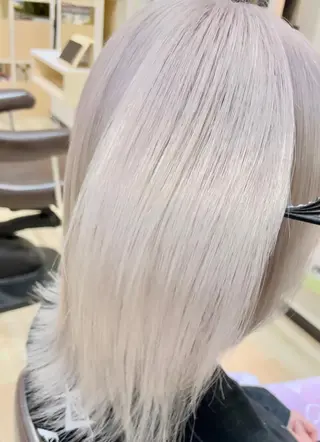 ミディアム カラー 🌈派手髪ハイトーン 🌈鈴木亮太🌈のヘアスタイル