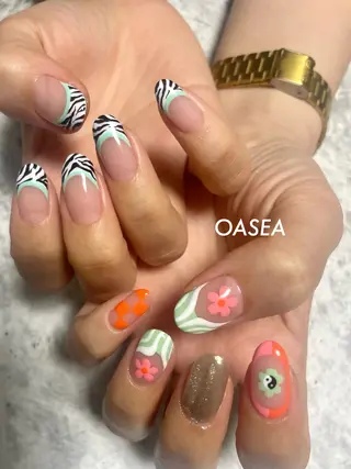 ネイル 🌞💜 KAORI 🌴のネイルデザイン