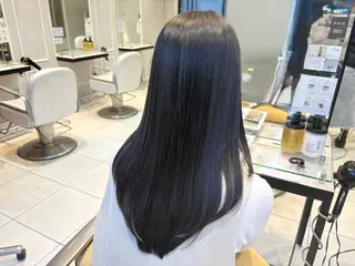 ロング 小林 杏夏のヘアスタイル