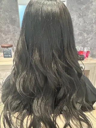 ロング カラー ヘアアレンジ 五ノ井 一世のヘアスタイル