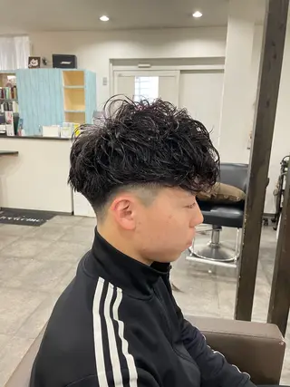 ショート パーマ Leggu所属・木田 智大のヘアスタイル