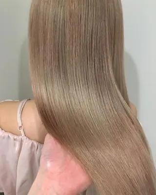 セミロング カラー 🌈評価No.1🌈 艶髪カラー❌エクステのヘアスタイル