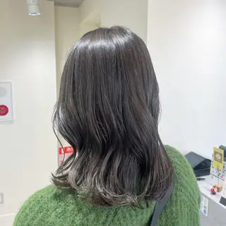 ミディアム ユイナ 🕊NaVI ベージュ/透明感のヘアスタイル