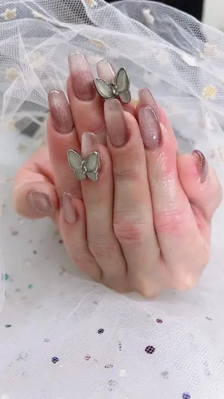 ネイル 🦋ネイルサロン ブラン🌈ゆりのネイルデザイン