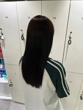 ロング カラー 溝曽路 優衣のヘアスタイル