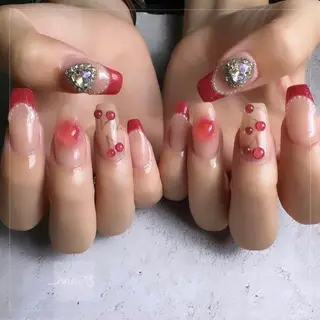 ネイル GRANDE OSU Anna 🧸💛のネイルデザイン