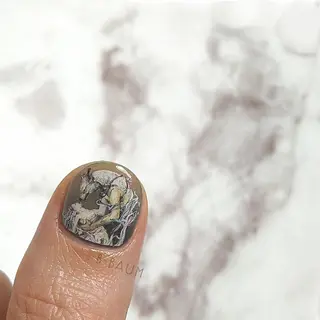 ネイル B-BAUM  nailsalon のネイルデザイン