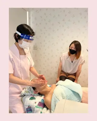 ﾒﾅｰﾄﾞﾌｪｲｼｬﾙｻﾛﾝ ﾘﾝｶﾞｰﾃﾞﾝ　ﾘﾝﾊﾟｻﾛﾝｽﾐｰﾙ所属・たけごし ゆきのエステ・リラクイメージ