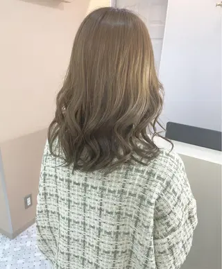 ミディアム rina／ベージュ ワンホン/韓国ヘアのヘアスタイル