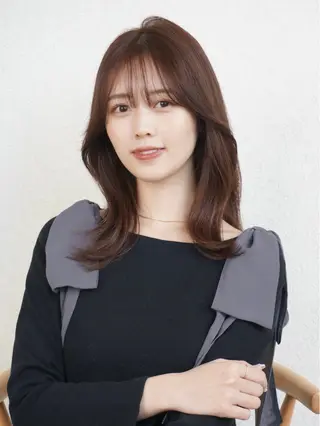 ミディアム fumi🪞血色感 アップ艶カラーのヘアスタイル