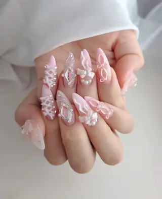 ネイル Lyna 池袋のネイルデザイン