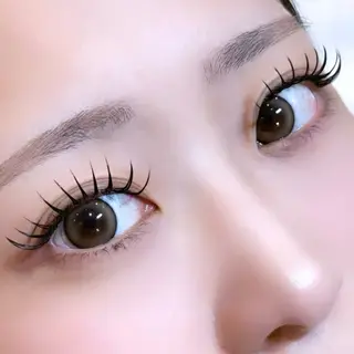 マツエク・マツパ 𝙮𝙪𝙣𝙖 🌙の眉毛・アイブロウイメージ