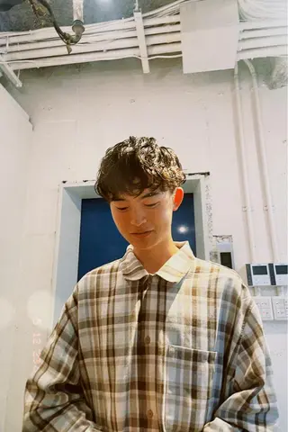 パーマ メンズ RIN／韓国ヘア レイヤーカットのヘアスタイル