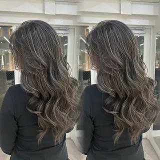 ロング カラー 表参道/ハイライト バレイヤージュのヘアスタイル