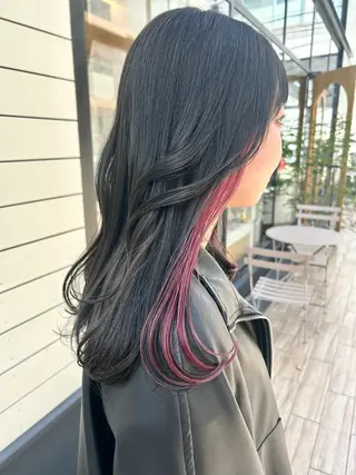 ロング カラー ヘアアレンジ yuka .のヘアスタイル