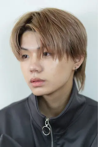 メンズ 毛流れフェザー スタイル🔹竹内凌のヘアスタイル