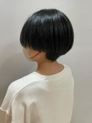 ショート 髪質改善✨透明感カラ ー🌈シエルブルーのヘアスタイル