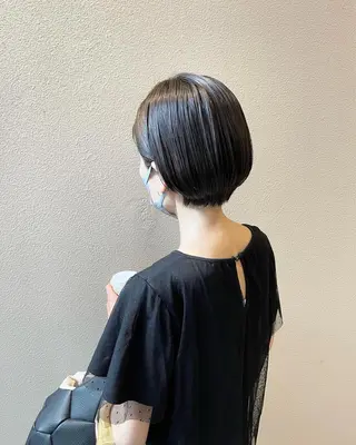 ショート KNOWHOW京都所属・トレンド/顔まわり/ レイヤー/グレージュのヘアスタイル