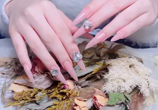 ネイル KARI ネイルサロンのネイルデザイン