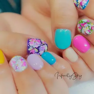 ネイル infinity skyのネイルデザイン