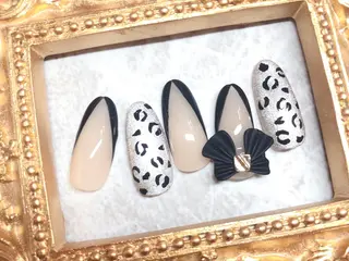 ネイル マジックミラー所属・マジック ミラーのネイルデザイン