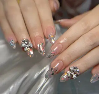 ネイル T. Leeのネイルデザイン