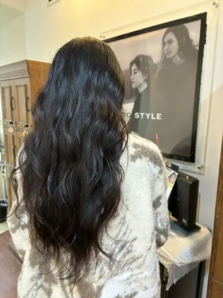 ロング 天野 妃菜のヘアスタイル