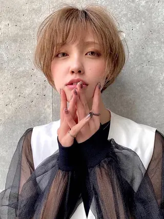 ショート youres hair 髪質改善トリートメント&ヘッドスパ  新宿三丁目店所属・髪質改善/艶髪 韓国レイヤー/えすたのヘアスタイル