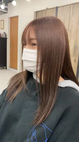 セミロング カラー 韓国ヘア特化💍 tiam💍ブリーチのヘアスタイル