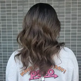 ロング est calla(エストカラー)浦和美園所属・あさみ ／スパニスト・アシのヘアスタイル