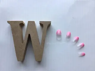 ネイル 指名支持率NO.1 スタイリストのヘアスタイル