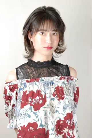 ミディアム DiMPlE  ディンプル所属・🌸スタイリスト 山浦美恵のヘアスタイル