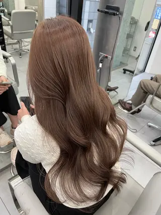 ロング 🌟透明感カラー× モデル/ココロ🦋のヘアスタイル