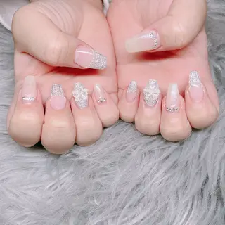 ネイル 個室ネイルサロンDolly  Girl〜ドーリーガール〜所属・DollyGirl KYOKOのネイルデザイン