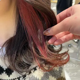 ミディアム 亀山 由里菜のヘアスタイル