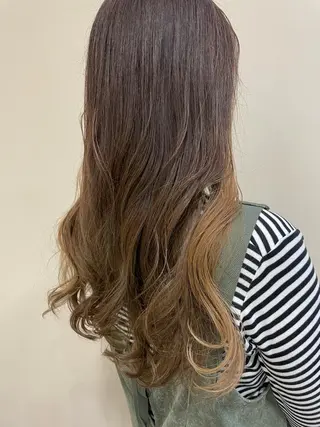 ロング カラー 沢田 瞳のヘアスタイル
