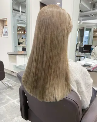 ロング 平 ちひろのヘアスタイル