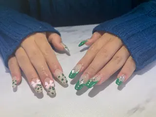 ネイル Msalon所属・渡久地 夢のネイルデザイン