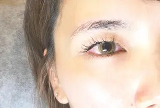 マツエク・マツパ Neoest Log ＋ bell所属・荒川 鈴菜のヘアスタイル