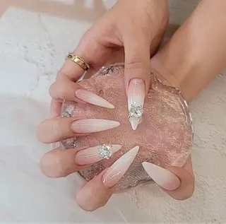 ネイル Lina nail所属・Lunaa 池袋のネイルデザイン