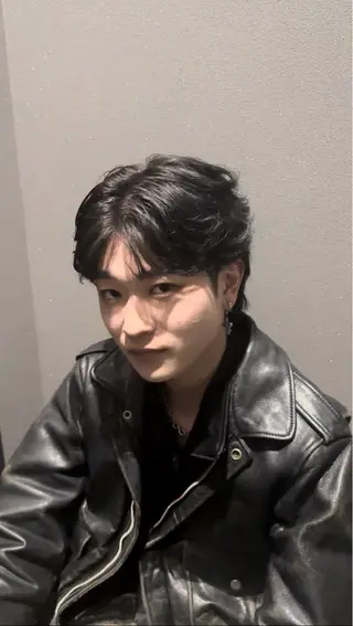 メンズ ニュアンス/フェザー /ウルフ/伶馬のヘアスタイル