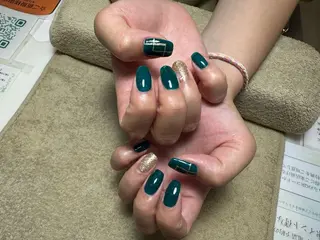 ネイル 黒田 愛理のネイルデザイン