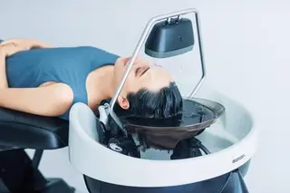 セミロング カラー 新宿/韓国風レイヤー 髪質改善/渋谷直樹のヘアスタイル